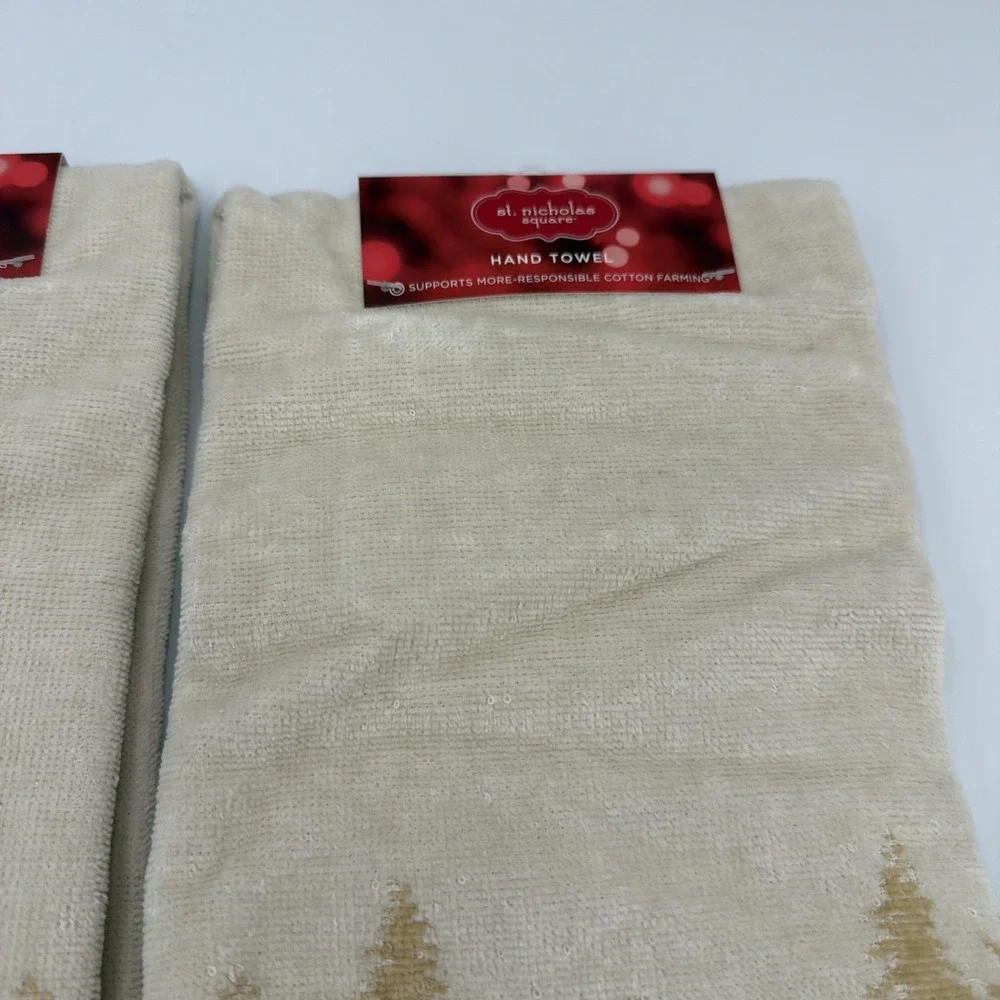 St Nicholas Square Holiday Truck Hand Towel -NEW Set Of 2